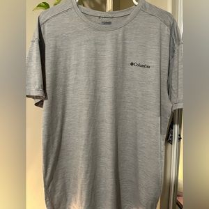 Men’s Columbia t-shirt